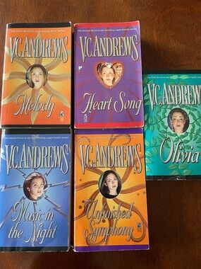 Vintage VC Andrews Complete Logan Series of 5 Paperback Books Keyhole